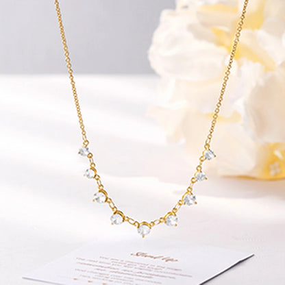 Detailed view of the Dainty Choker
